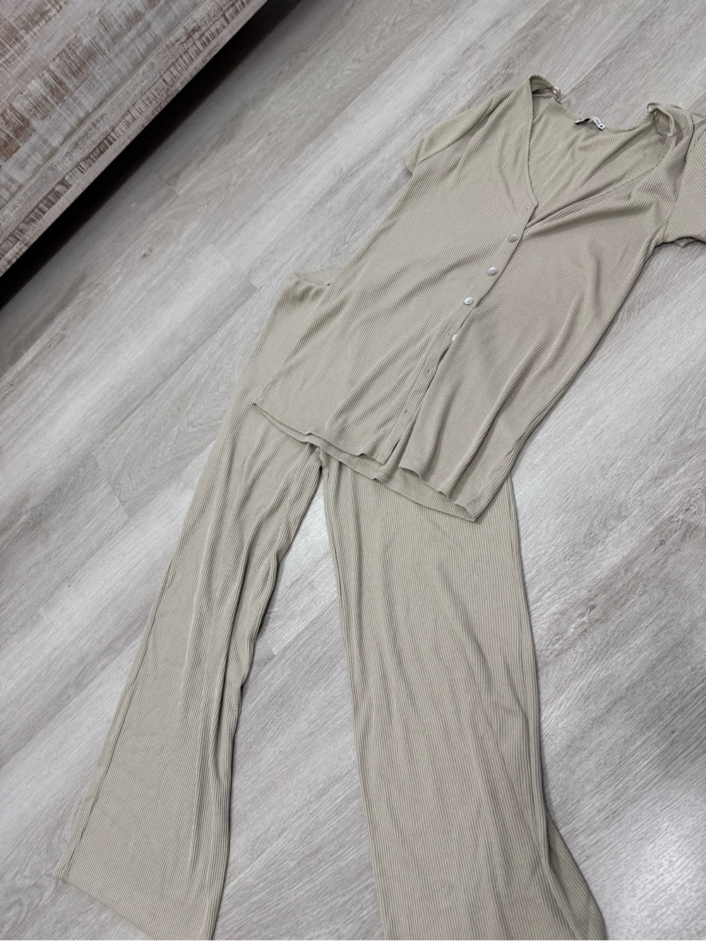 Women's Ribbed Button-Front lounge Set in Beige